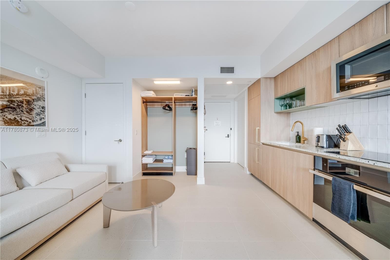 601 NE 1st Ave # 4212, Miami FL 33132 — 11
