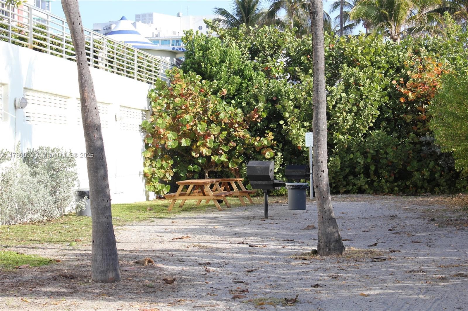 5151 COLLINS AV # 924, Miami Beach FL 33140 — 42