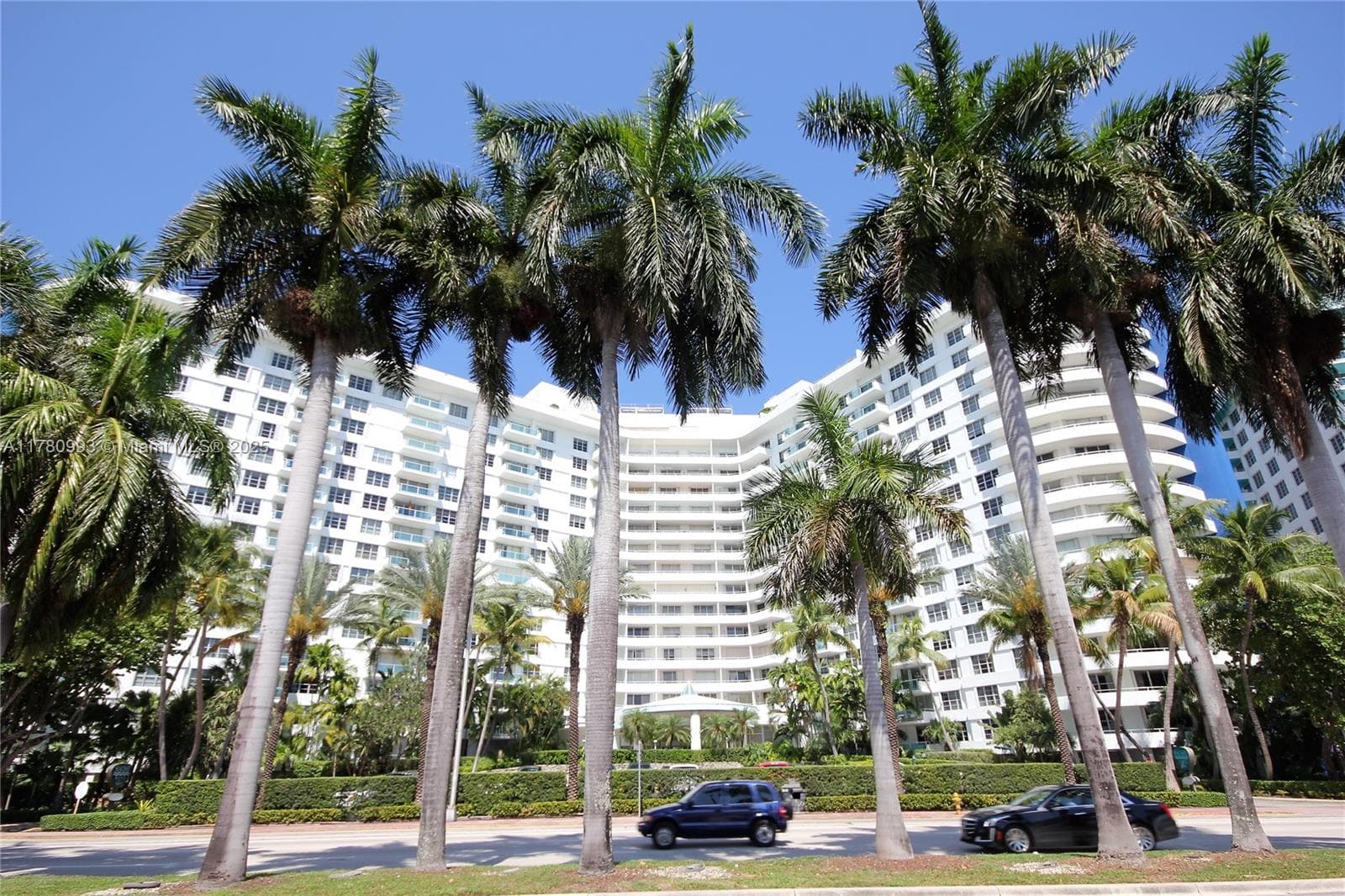 5151 COLLINS AV # 924, Miami Beach FL 33140 — 14