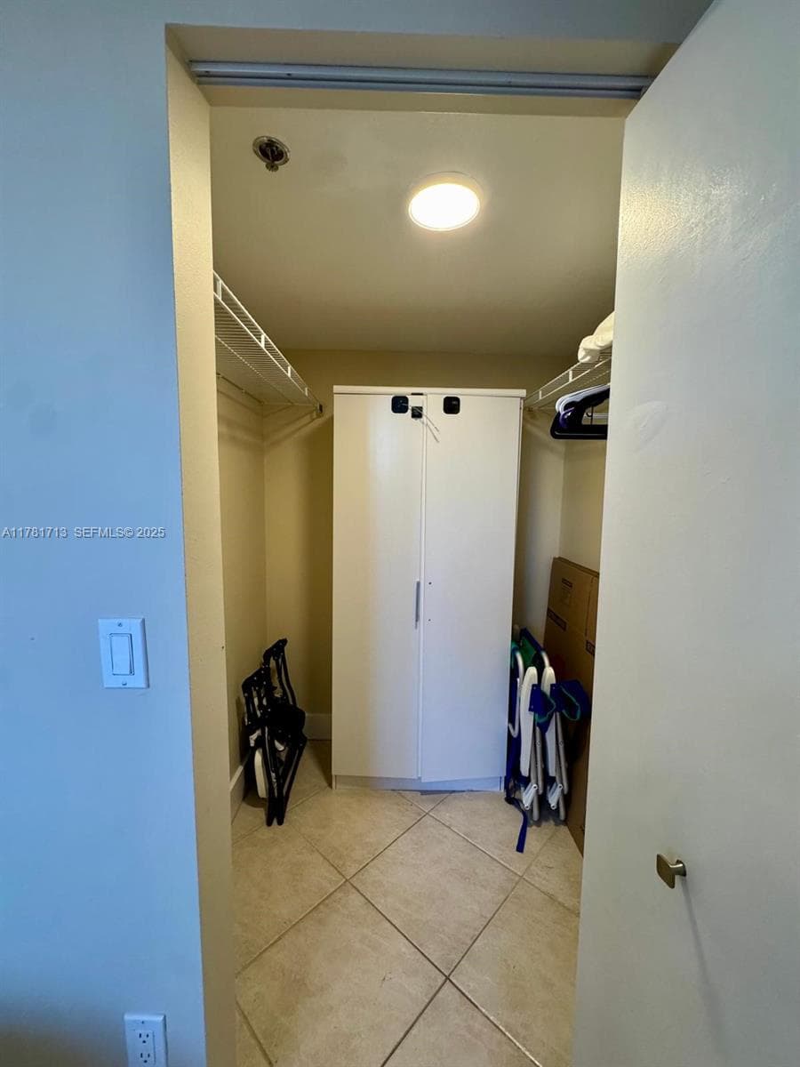 19501 E Country Club Dr # 9503, Aventura FL 33180 — 25
