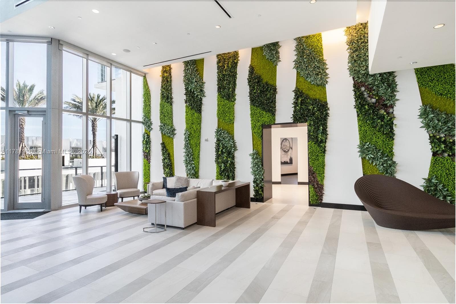 851 NE 1st Ave # 1102, Miami FL 33132 — 23