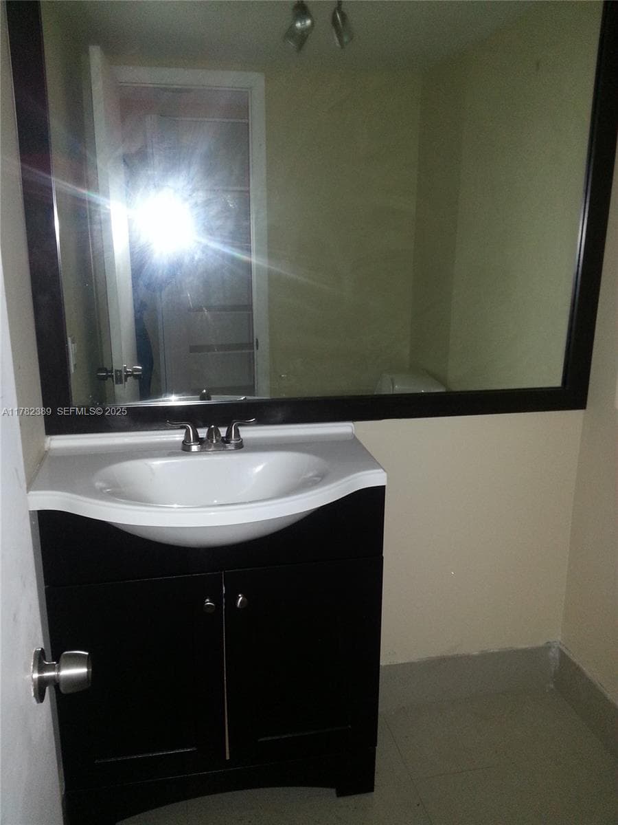 2750 NE 183rd St # 2607, Aventura FL 33160 — 12