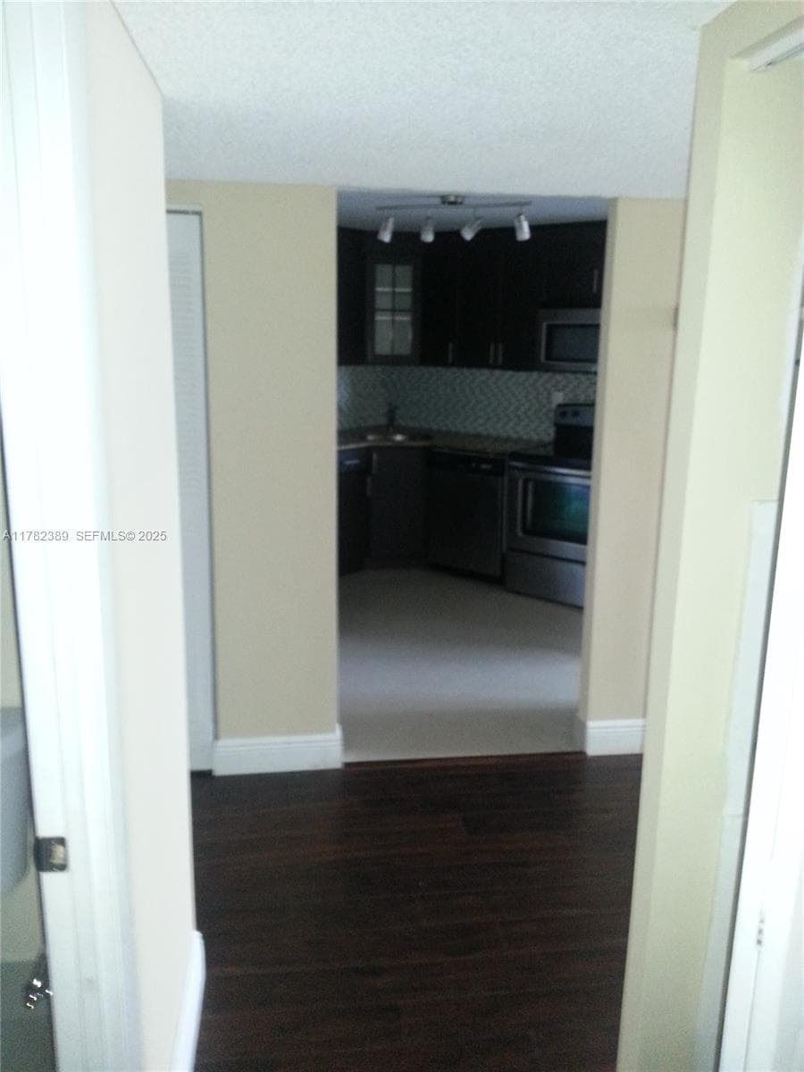 2750 NE 183rd St # 2607, Aventura FL 33160 — 21