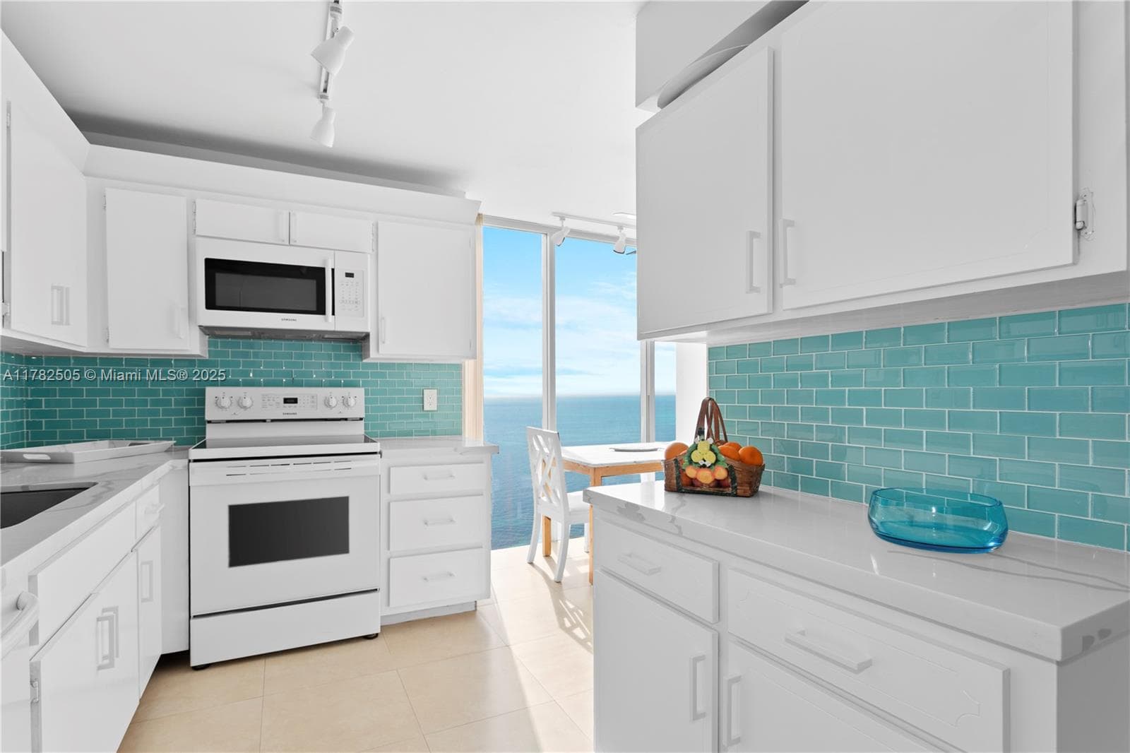 881 Ocean Dr # 24C, Key Biscayne FL 33149 — 7