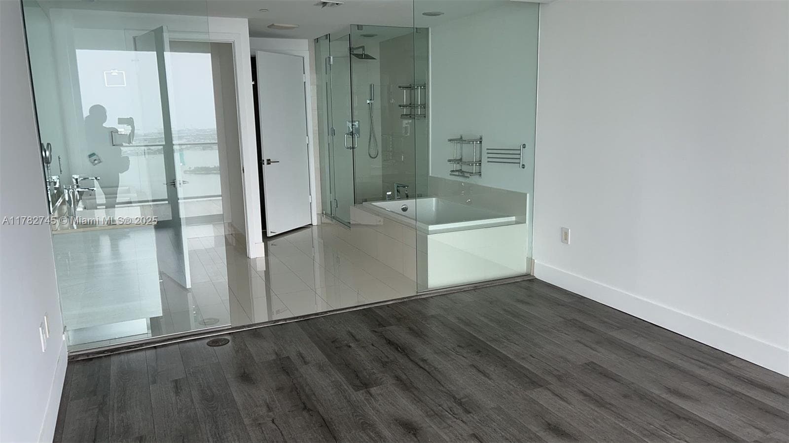 Paraiso Bay Condo, Miami, FL — 5