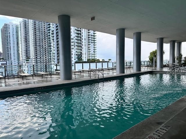 1600 NE 1st Ave # 2017, Miami FL 33132 — 38