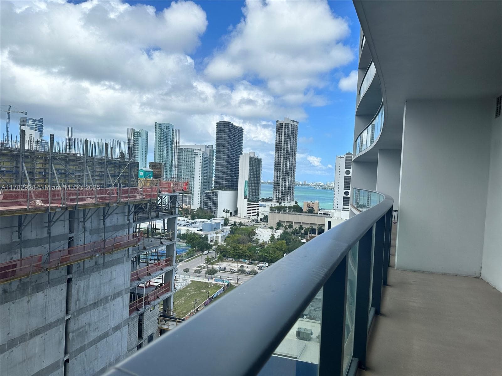 1600 NE 1st Ave # 2017, Miami FL 33132 — 14