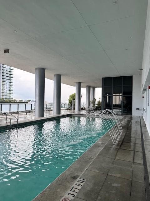 1600 NE 1st Ave # 2017, Miami FL 33132 — 37