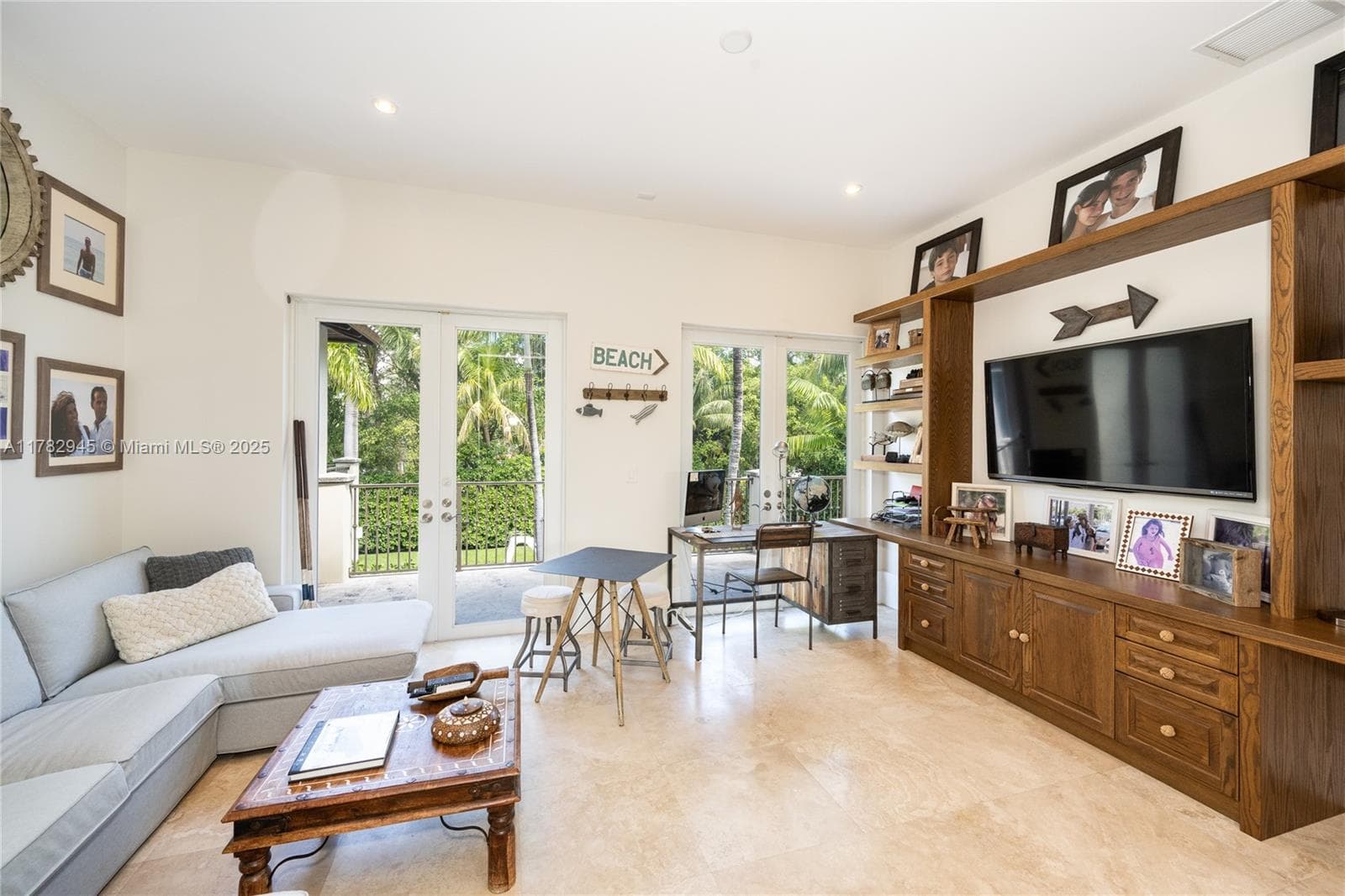 31 Island Dr, Key Biscayne FL 33149 — 19