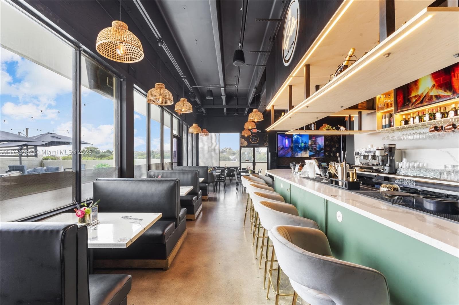 10648 FOUNTAINBLEAU  BLVD, Miami FL 33172 — 38