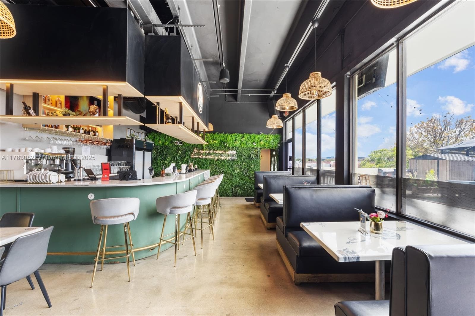 10648 FOUNTAINBLEAU  BLVD, Miami FL 33172 — 37