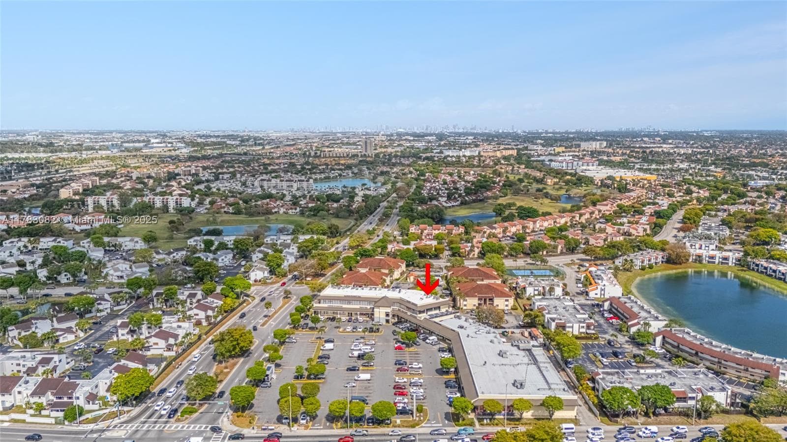 10648 FOUNTAINBLEAU  BLVD, Miami FL 33172 — 29