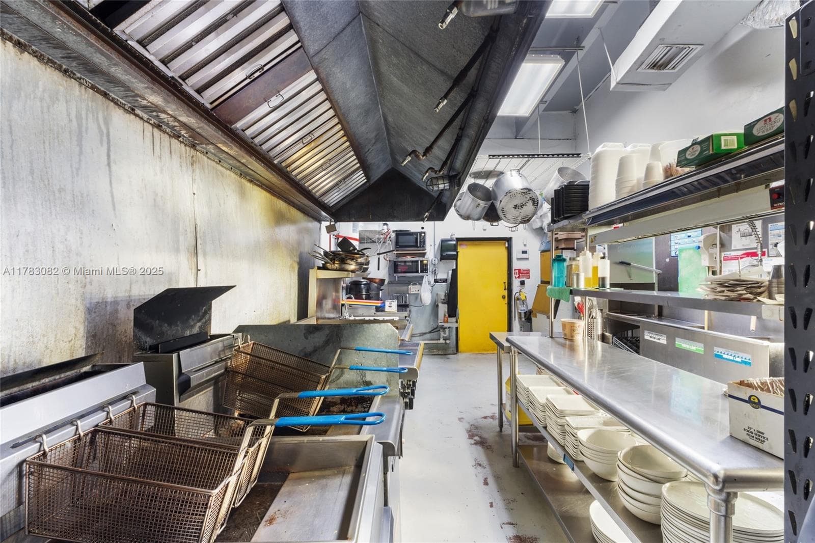 10648 FOUNTAINBLEAU  BLVD, Miami FL 33172 — 25