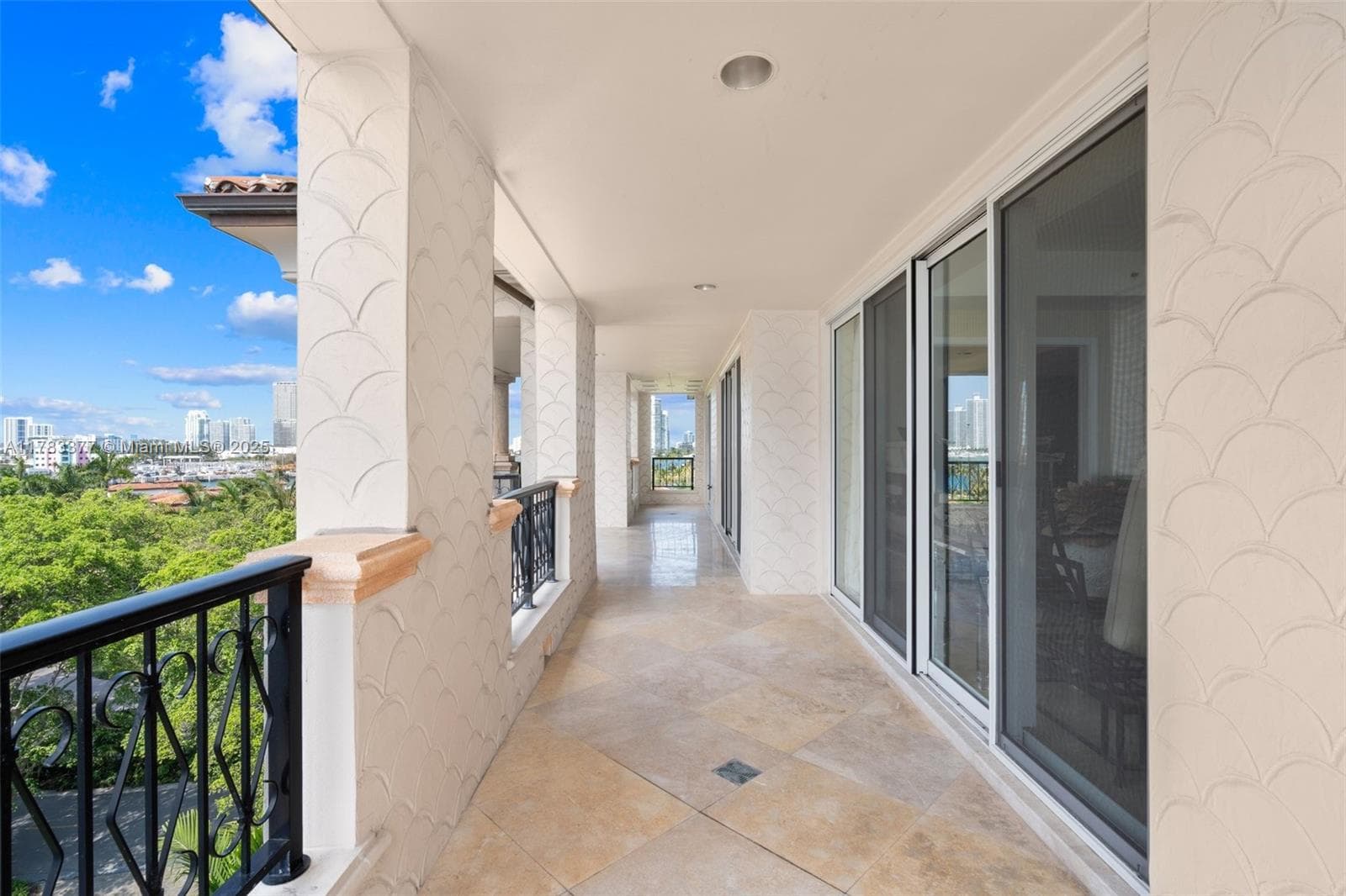 5100 Bayview At Fisher Is, Fisher Island, FL — 32