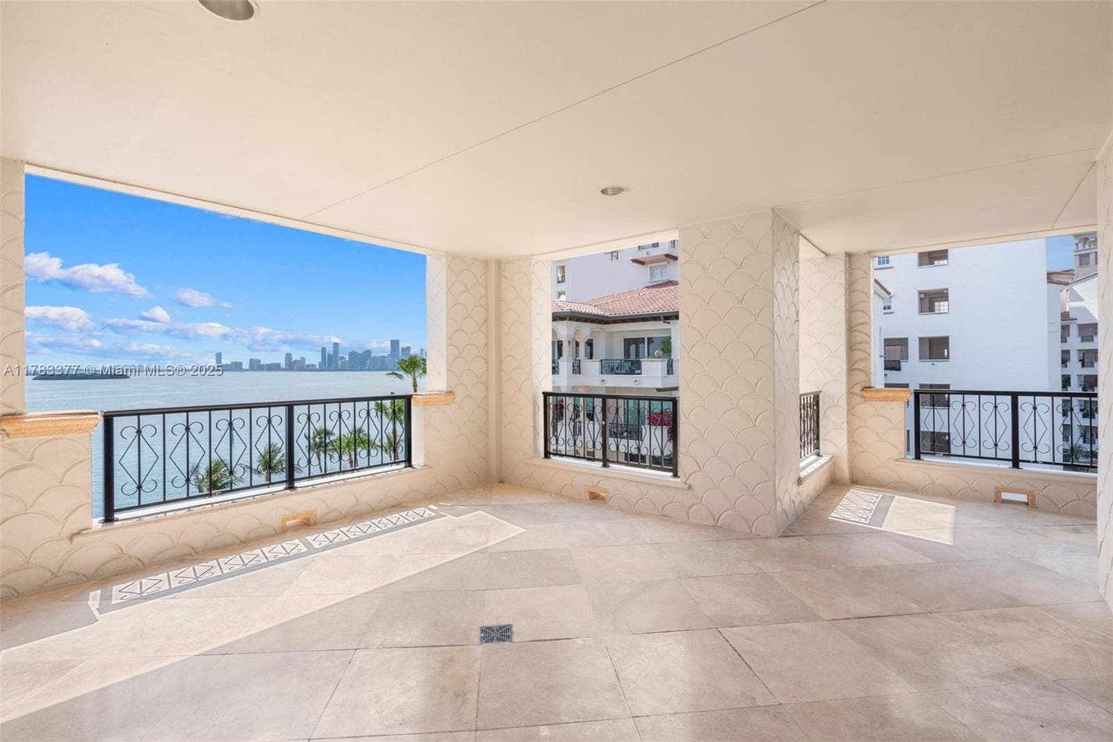 5100 Bayview At Fisher Is, Fisher Island, FL — 29
