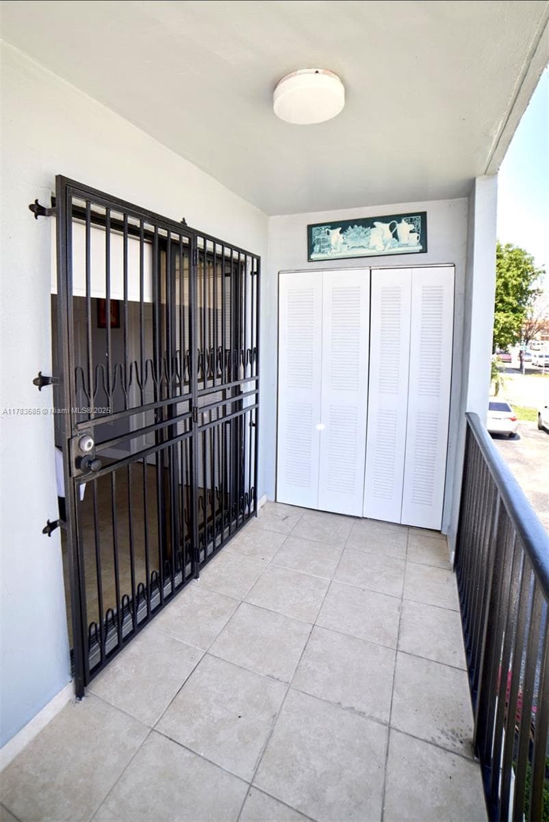 1380 W 41st St # 101, Hialeah FL 33012 — 23