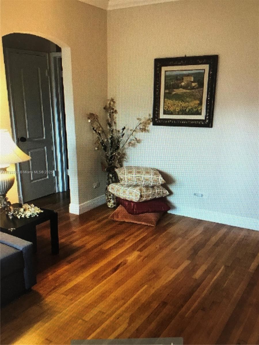 30 Almeria Ave # 6, Coral Gables FL 33134 — 2
