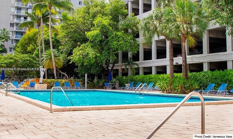 850 N Miami Ave # 2101, Miami FL 33136 — 17