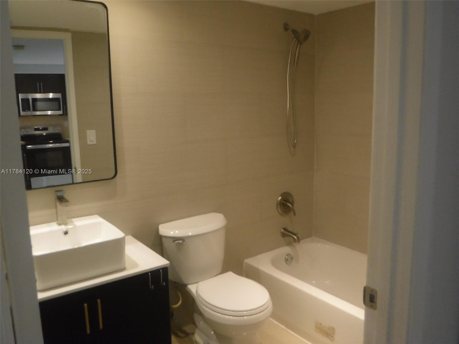 850 N Miami Ave # 2101, Miami FL 33136 — 9