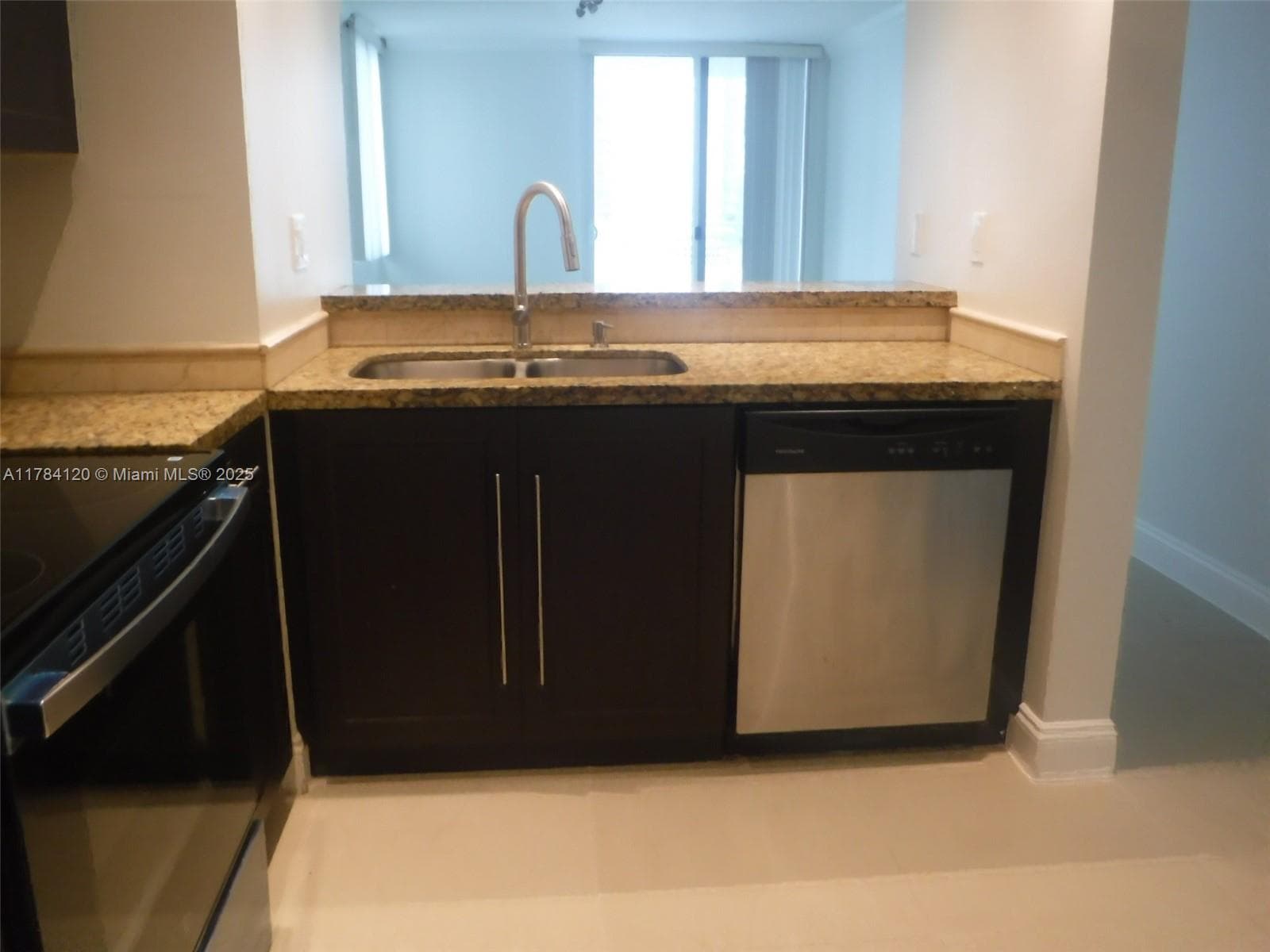 850 N Miami Ave # 2101, Miami FL 33136 — 10