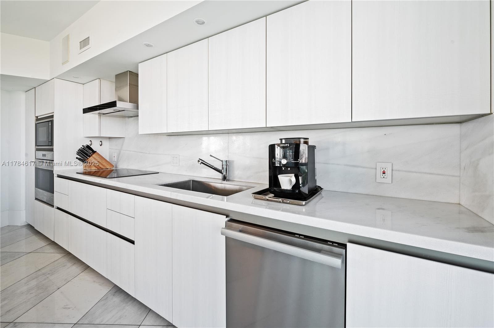 2127 Brickell Ave # 2104, Miami FL 33129 — 11