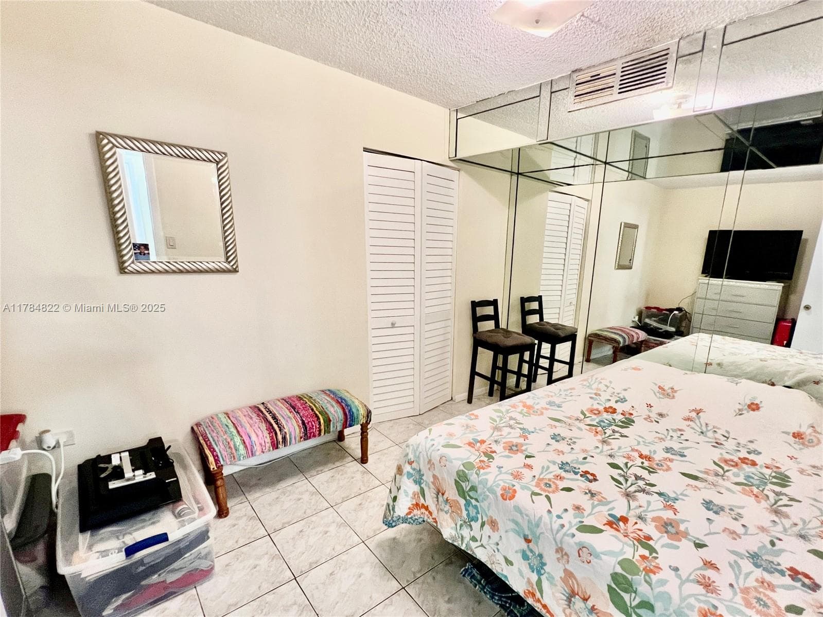 7135 Collins Ave # 621, Miami Beach FL 33141 — 23