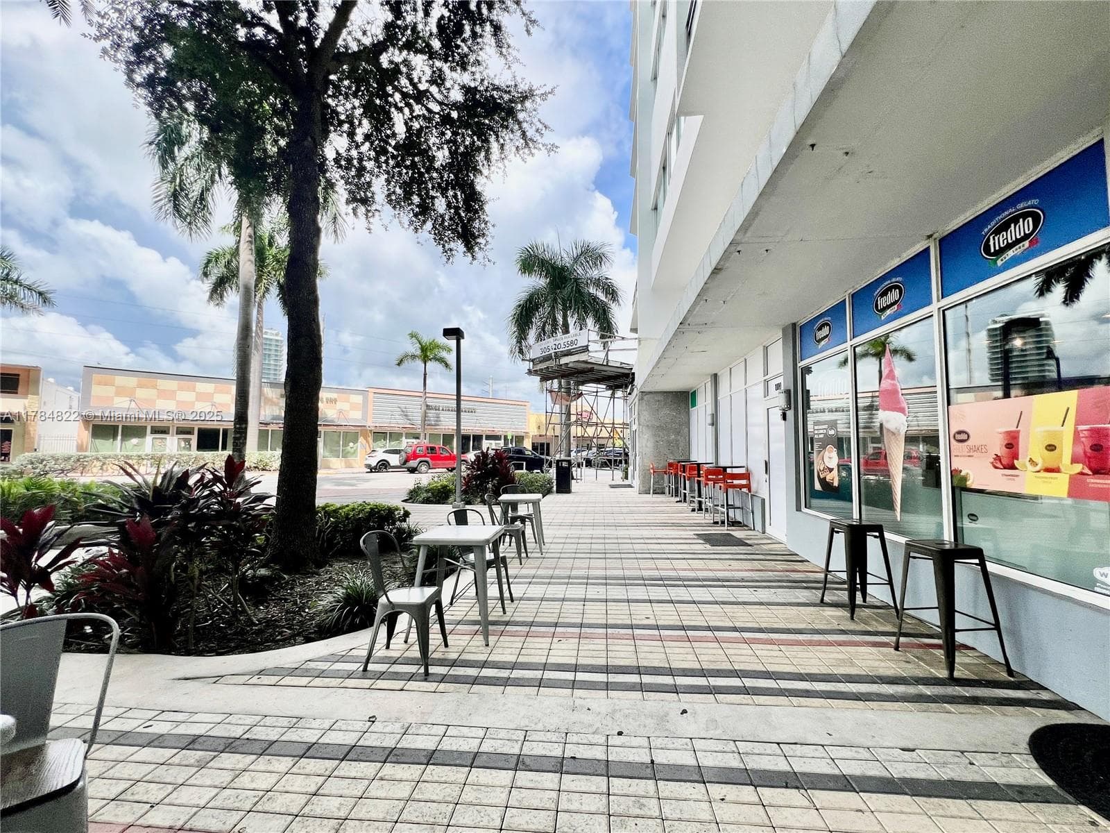 7135 Collins Ave # 621, Miami Beach FL 33141 — 7