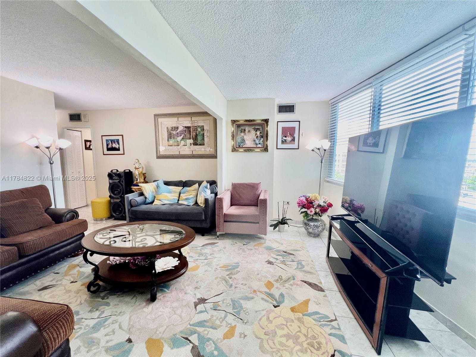 7135 Collins Ave # 621, Miami Beach FL 33141 — 19