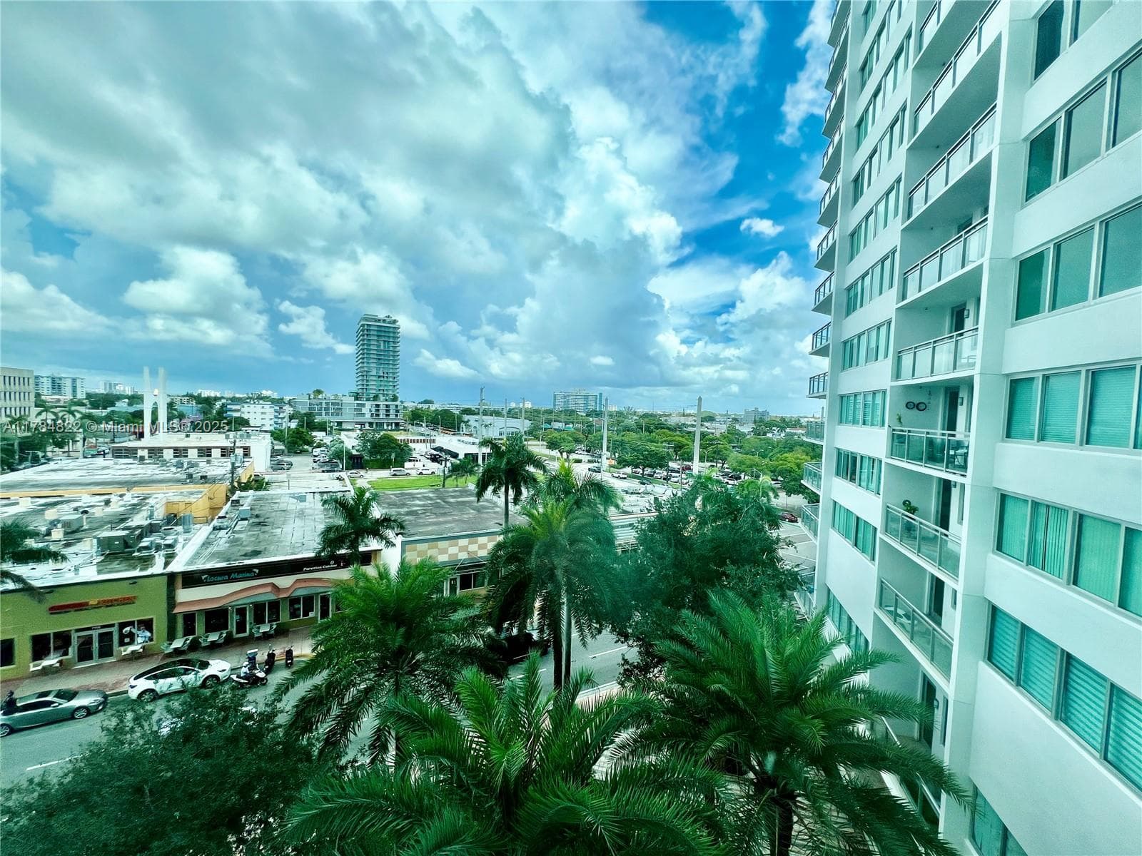 7135 Collins Ave # 621, Miami Beach FL 33141 — 29