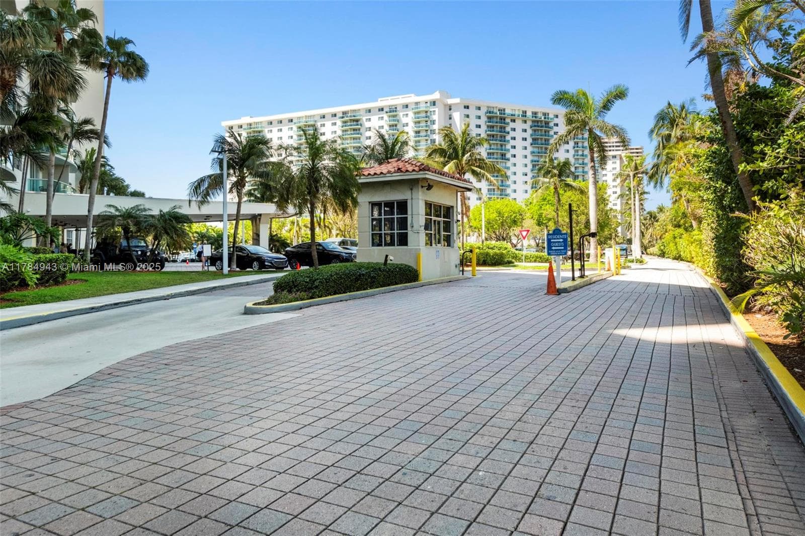 19380 Collins Ave # 6, Sunny Isles Beach FL 33160 — 38