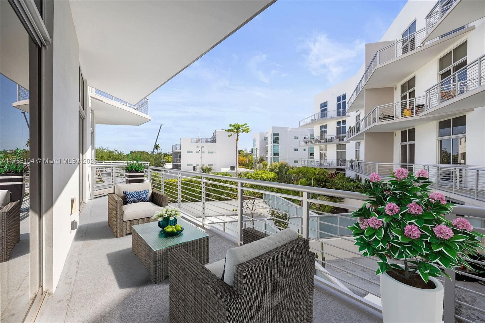 2001 Meridian Ave # 412, Miami Beach FL 33139 — 7