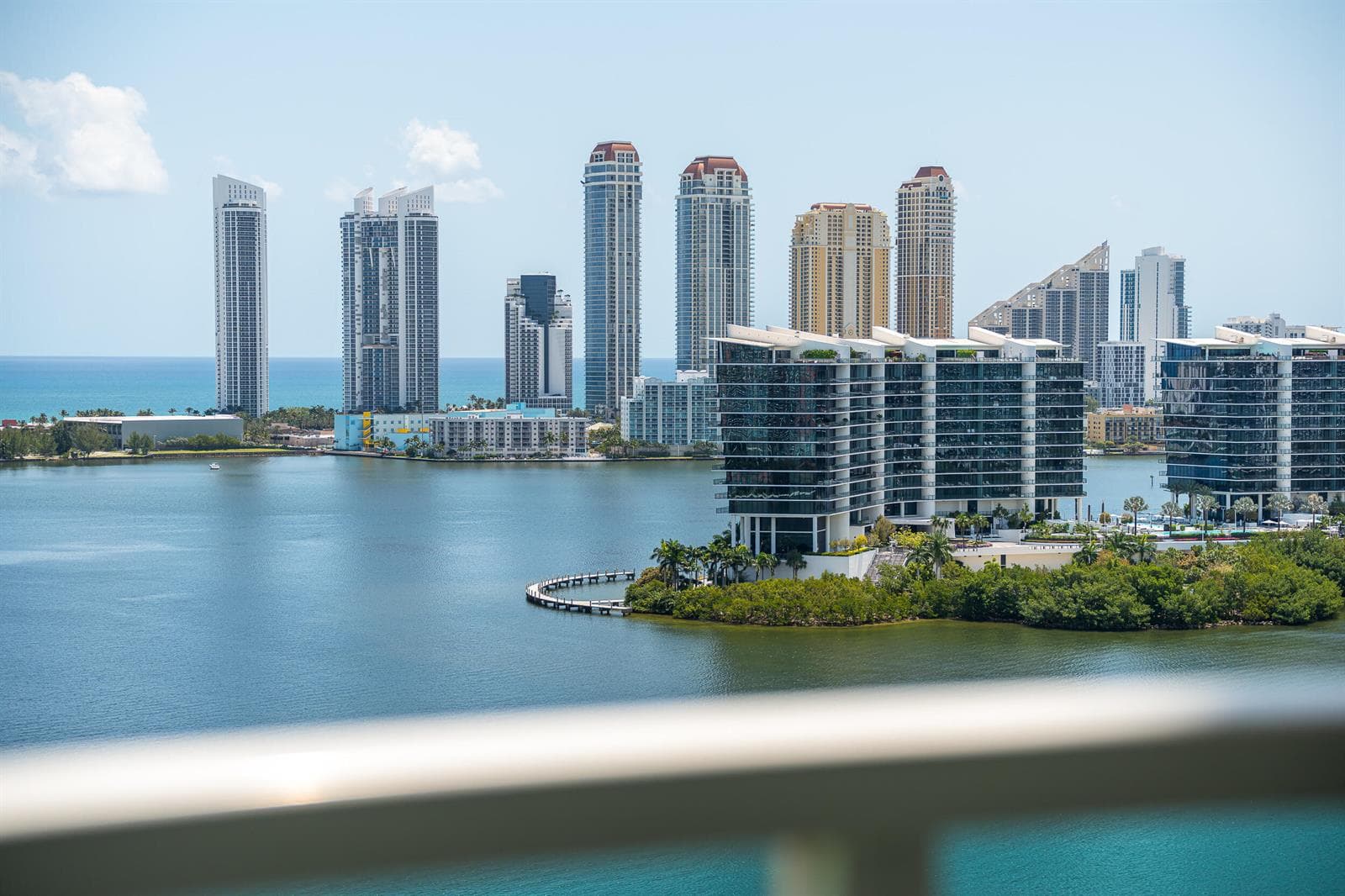 3330 NE 190th Street # 1911, Aventura FL 33180 — 17