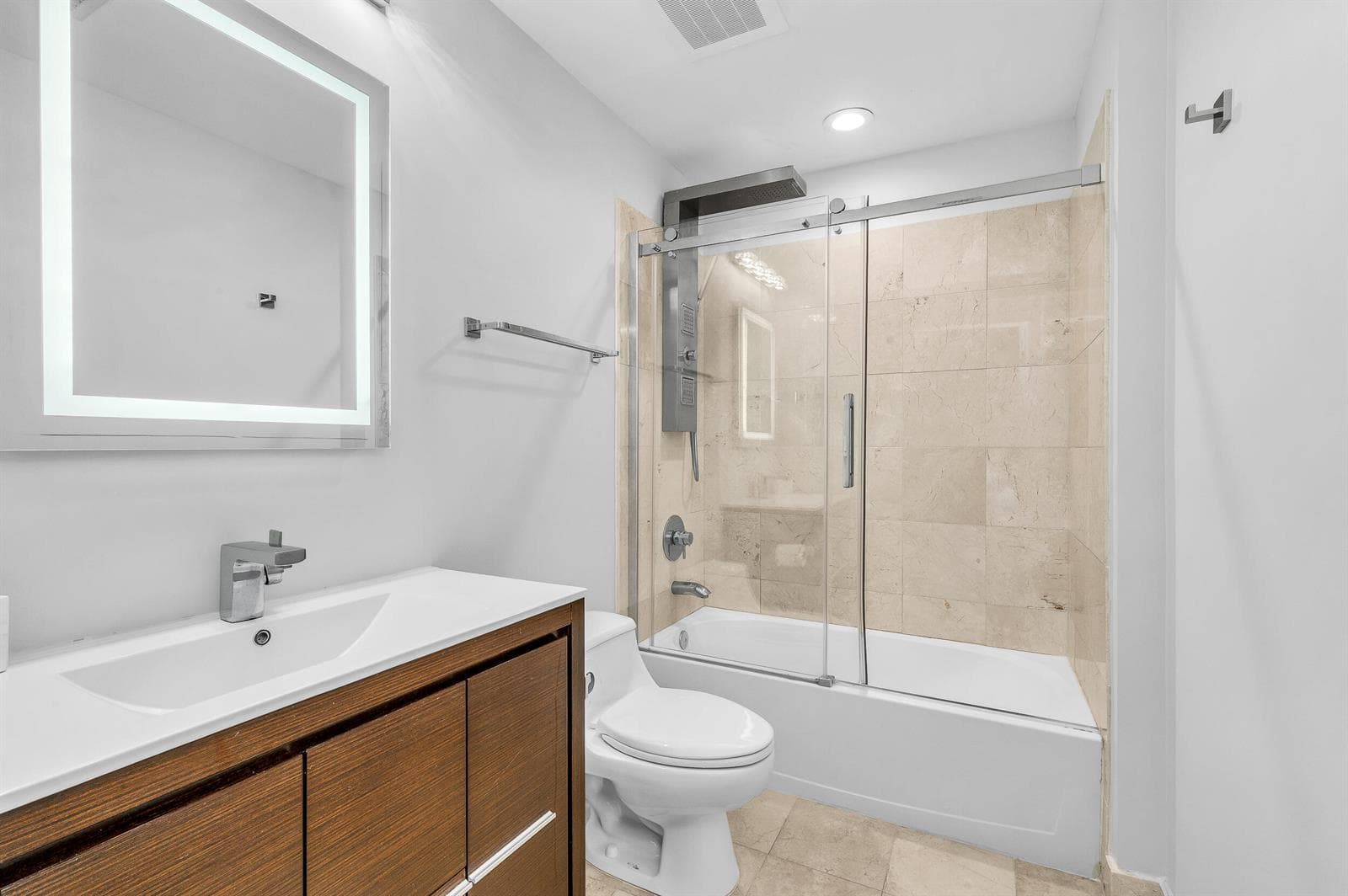 3330 NE 190th Street # 1911, Aventura FL 33180 — 15