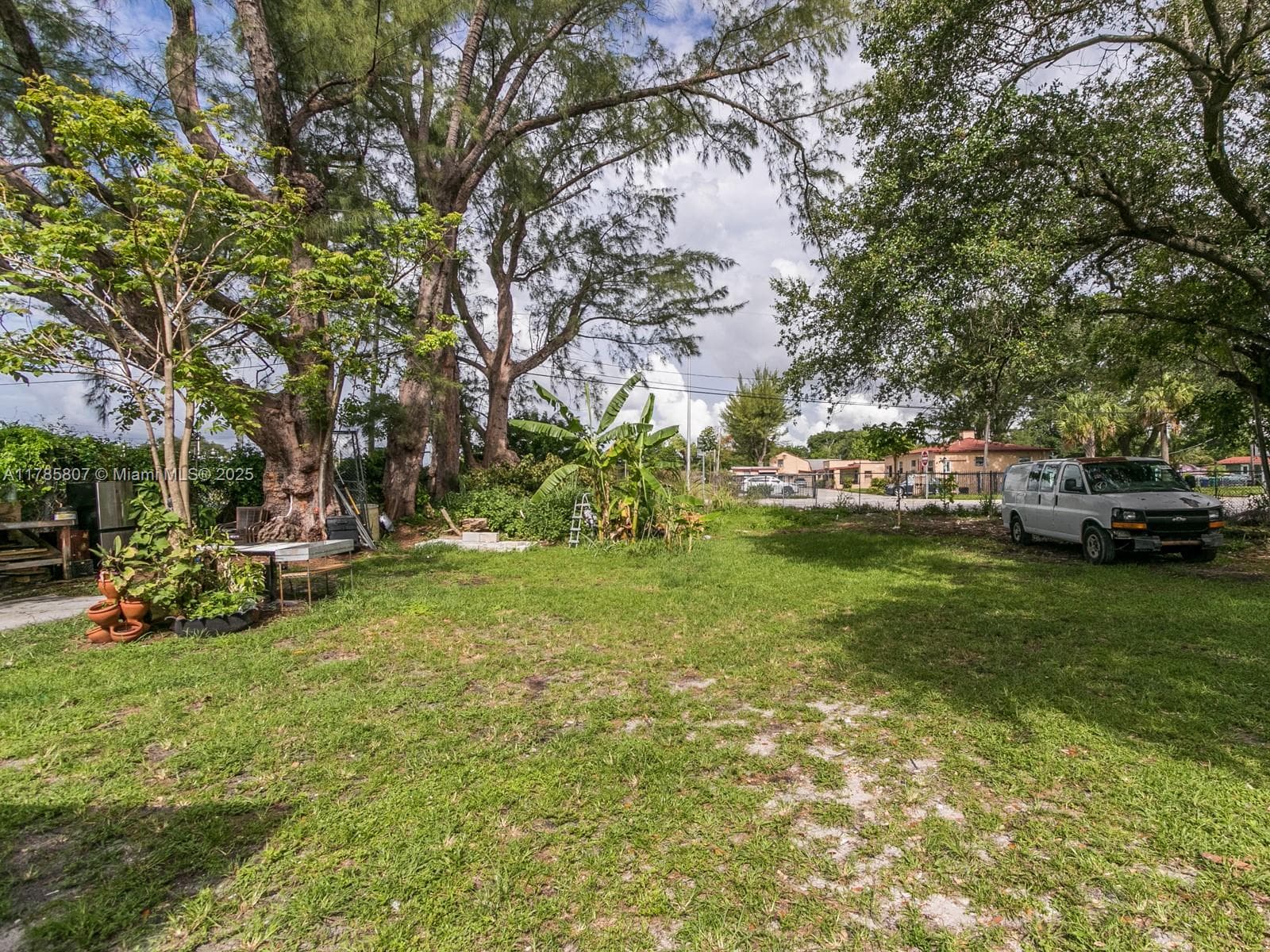 7946 NW 12th Pl, Miami FL 33147 — 2
