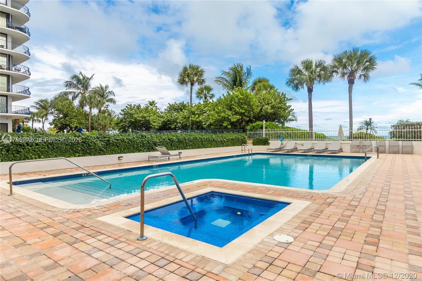 8855 Collins Ave # 9E, Surfside FL 33154 — 9