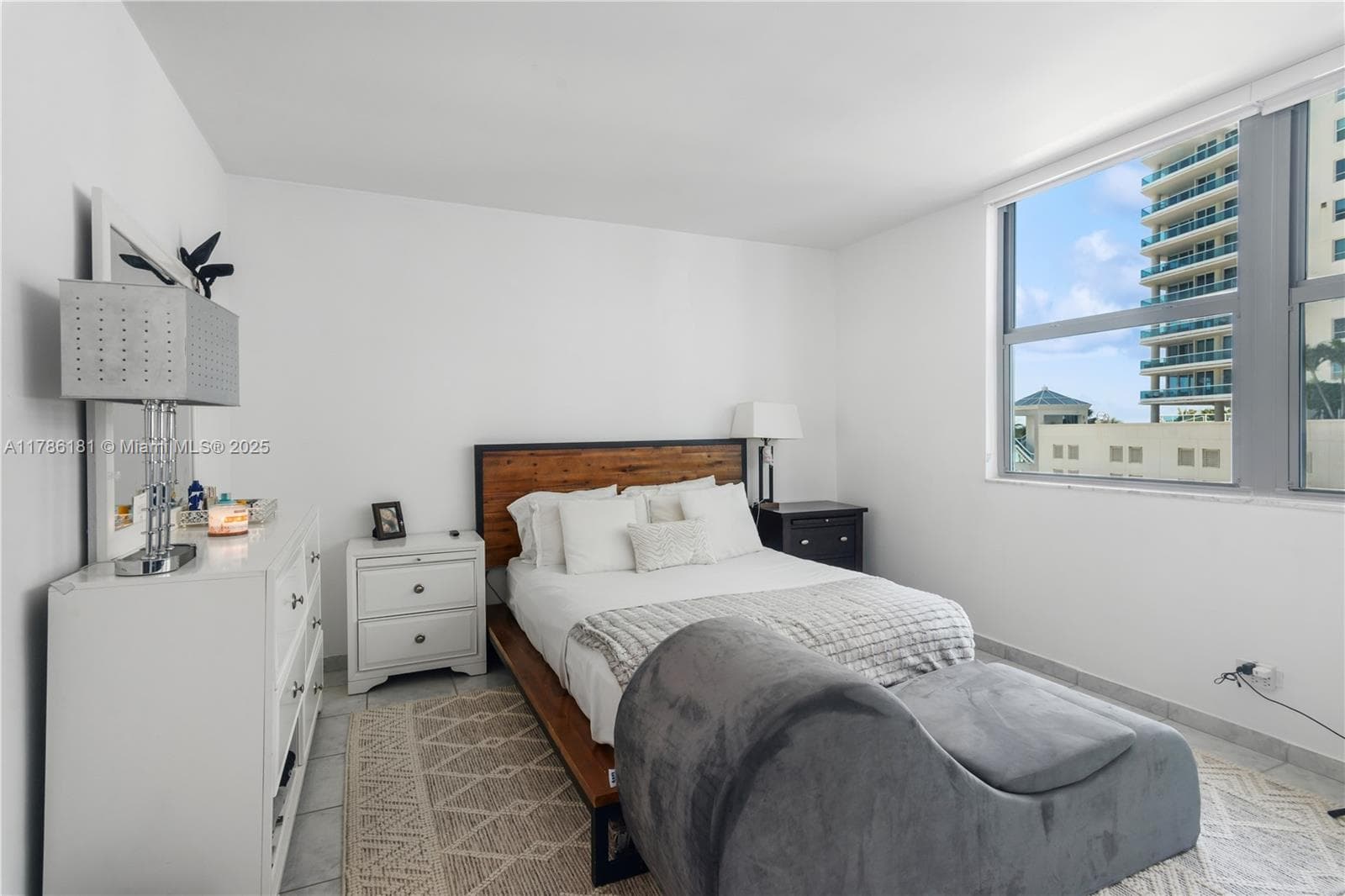 5055 Collins Ave # 5F, Miami Beach FL 33140 — 9
