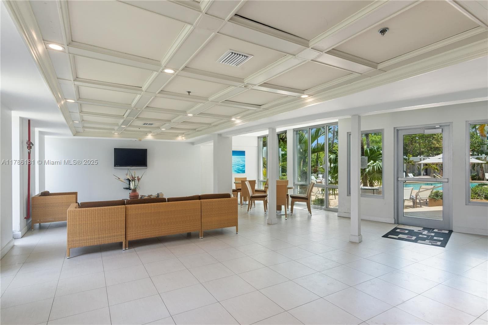 5055 Collins Ave # 5F, Miami Beach FL 33140 — 18