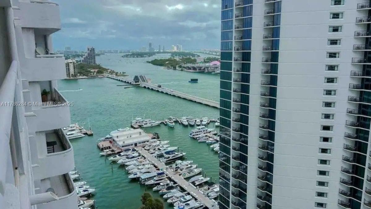1717 N Bayshore Dr # 2741, Miami FL 33132 — 1