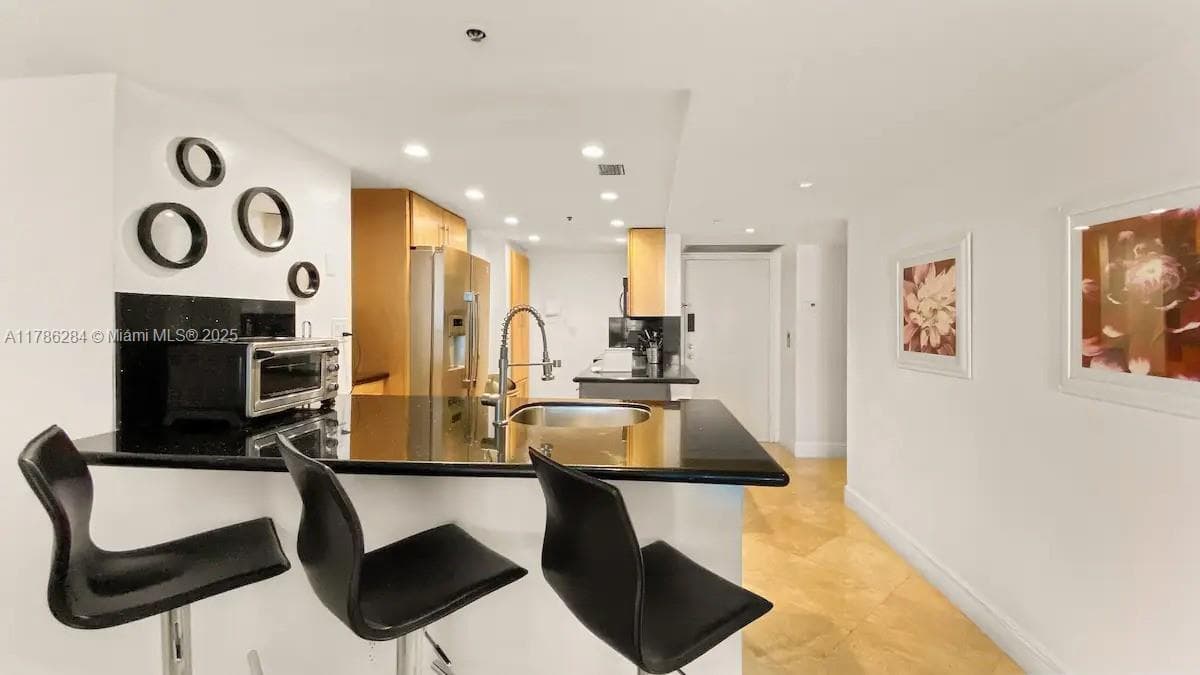 1717 N Bayshore Dr # 2741, Miami FL 33132 — 9