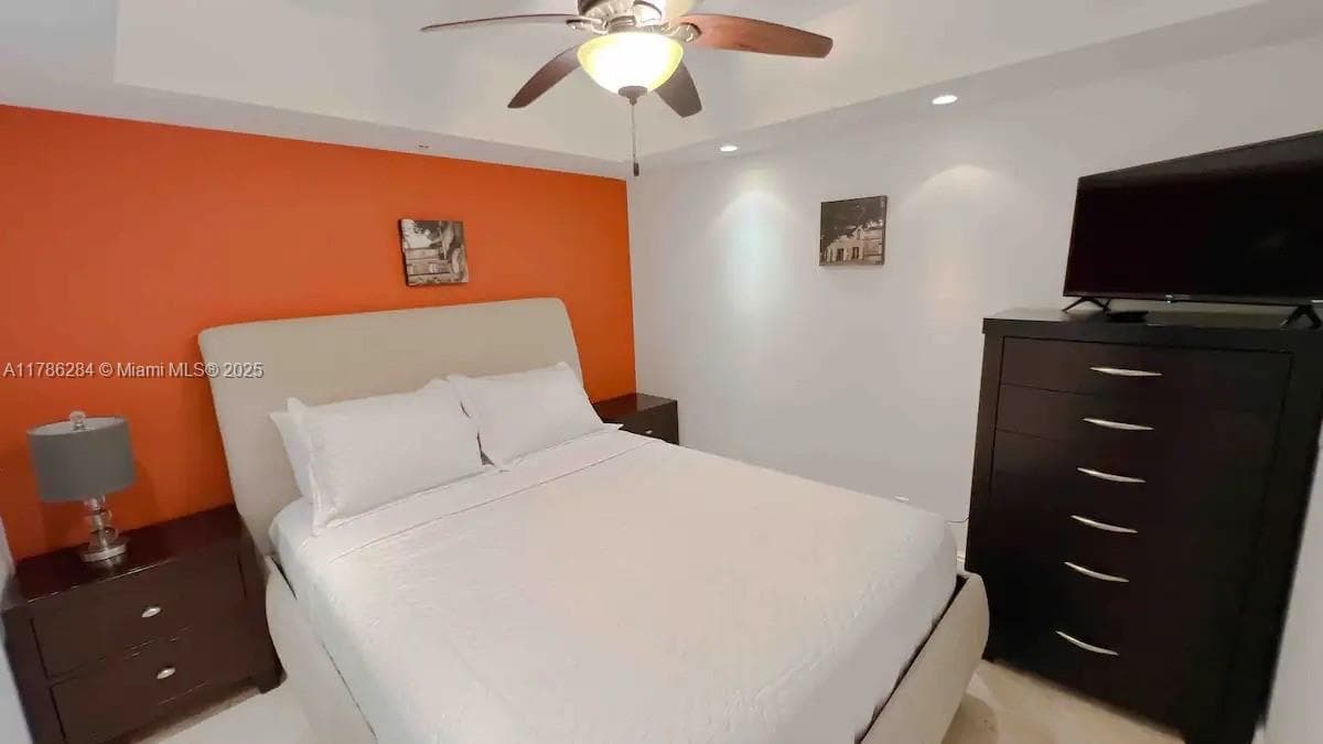 1717 N Bayshore Dr # 2741, Miami FL 33132 — 10