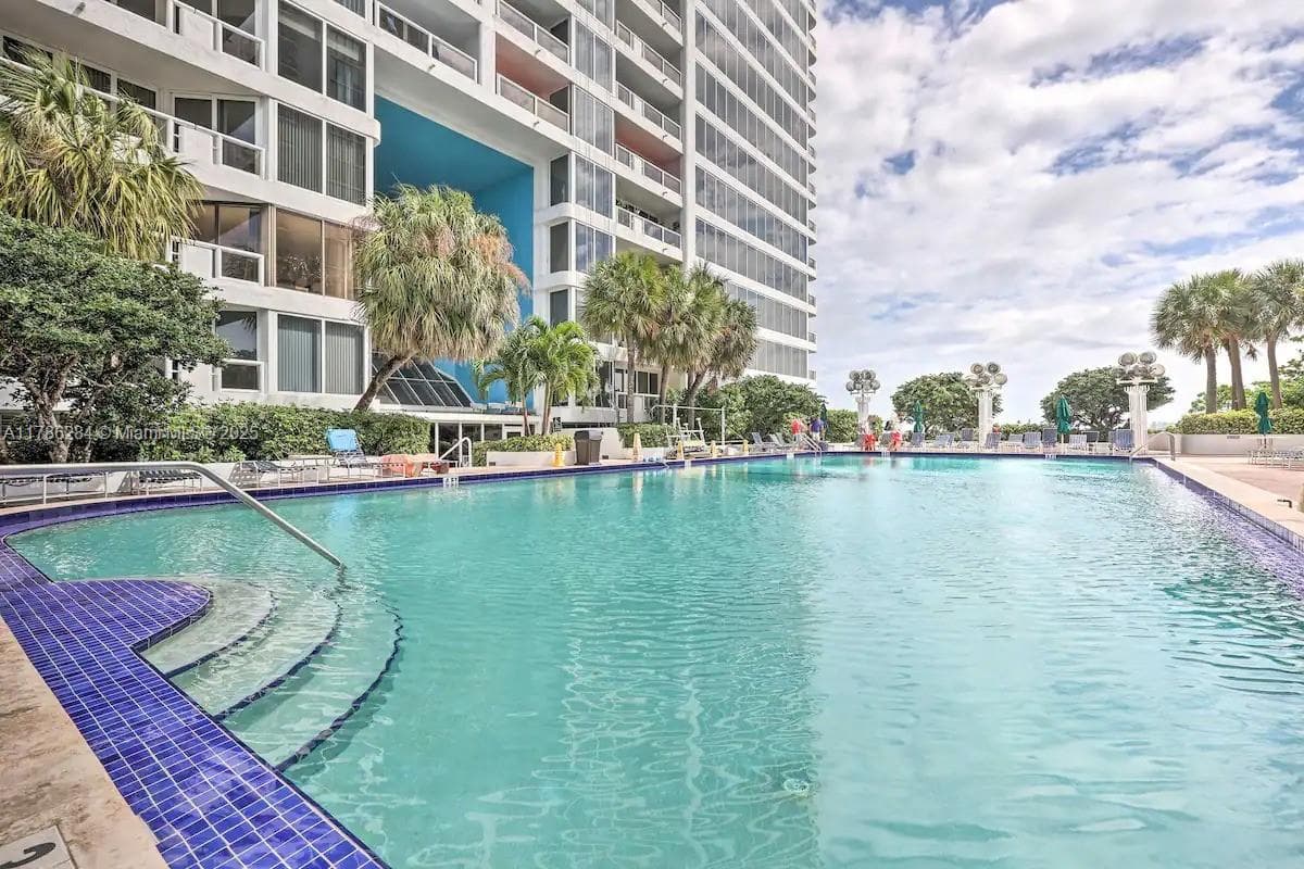 1717 N Bayshore Dr # 2741, Miami FL 33132 — 14