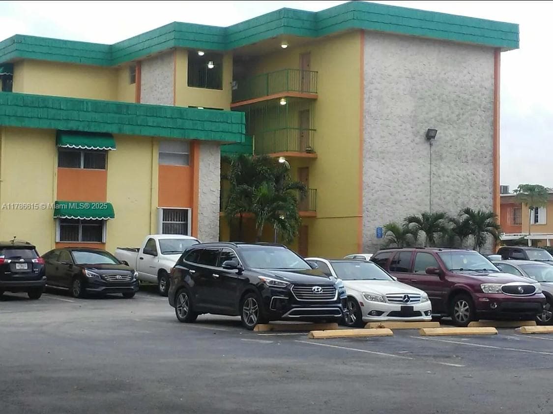 666 W 81st St # 127, Hialeah FL 33014 — 9