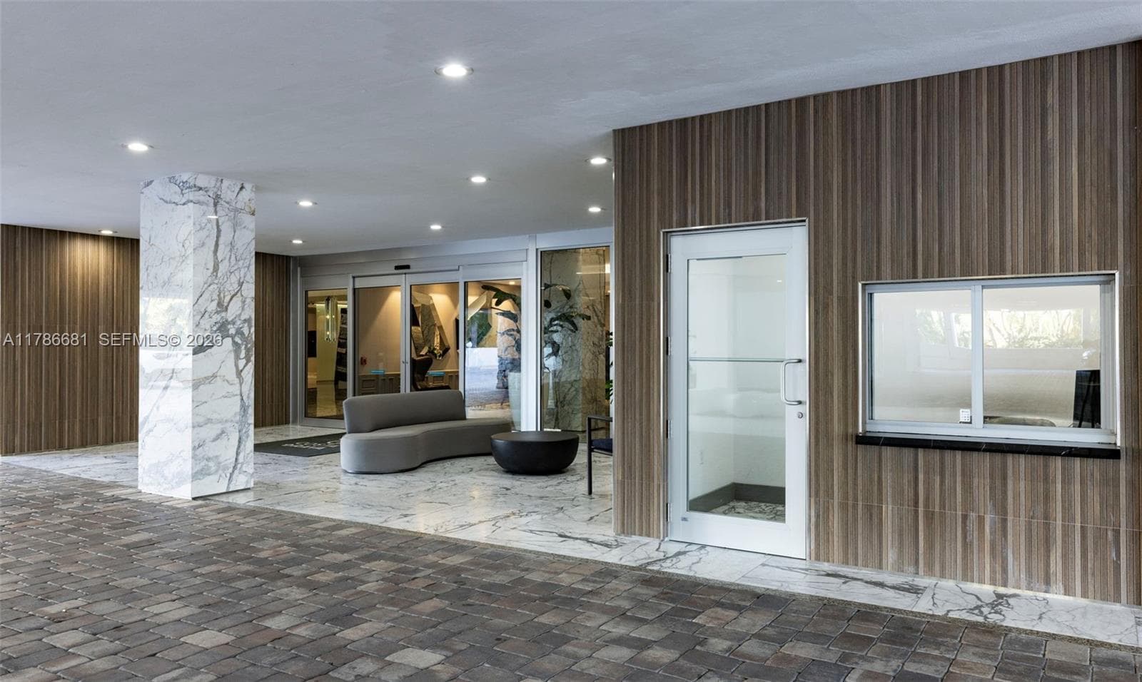11 Island Ave # 512, Miami Beach FL 33139 — 27