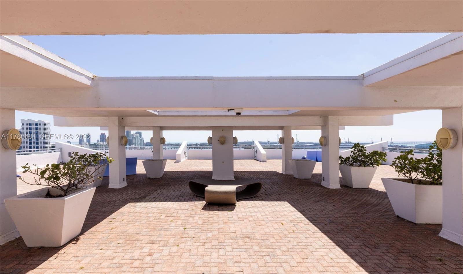 11 Island Ave # 512, Miami Beach FL 33139 — 38
