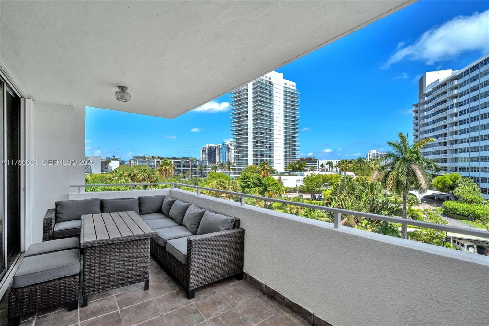 11 Island Ave # 512, Miami Beach FL 33139 — 15