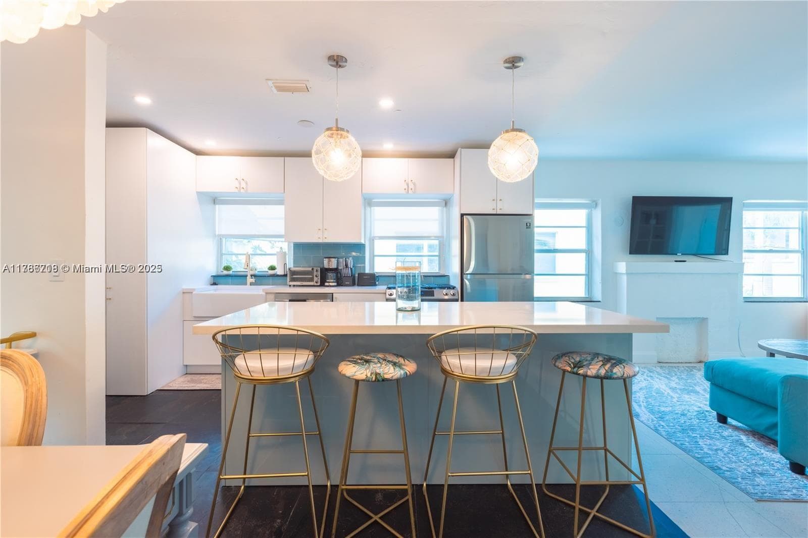 426 NE 26th St, Miami FL 33137 — 23