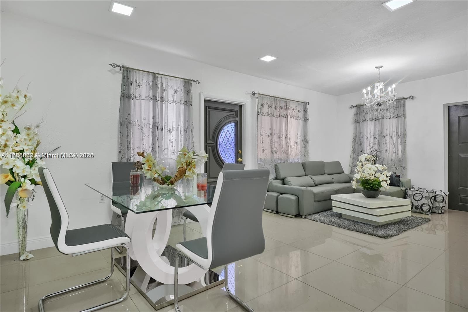 7225 SW 21st St, Miami FL 33155 — 1