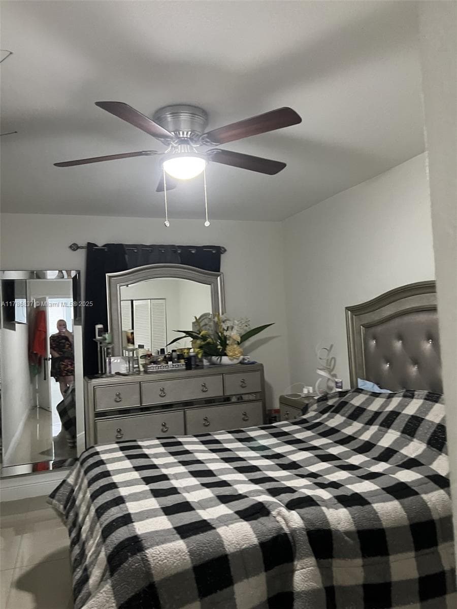 7225 SW 21st St, Miami FL 33155 — 5