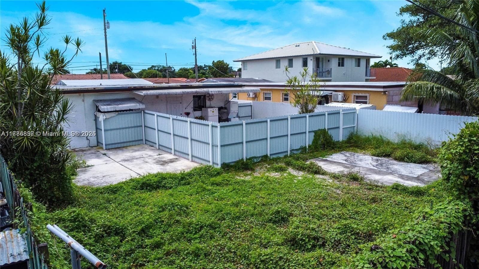 7225 SW 21st St, Miami FL 33155 — 9