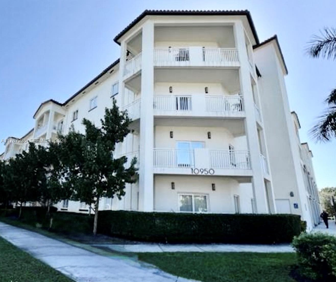 10950 NW 82nd St # 205, Doral FL 33178 — 38